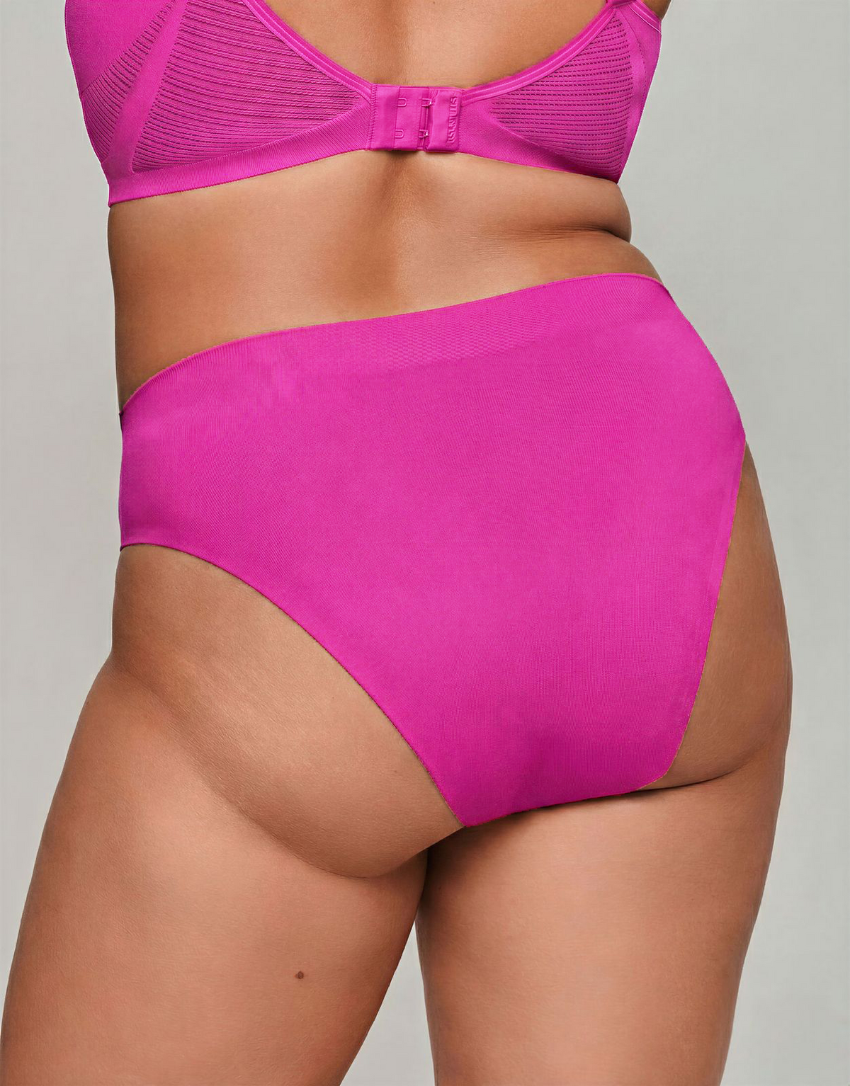 Sample Sale Classic Slip Magenta