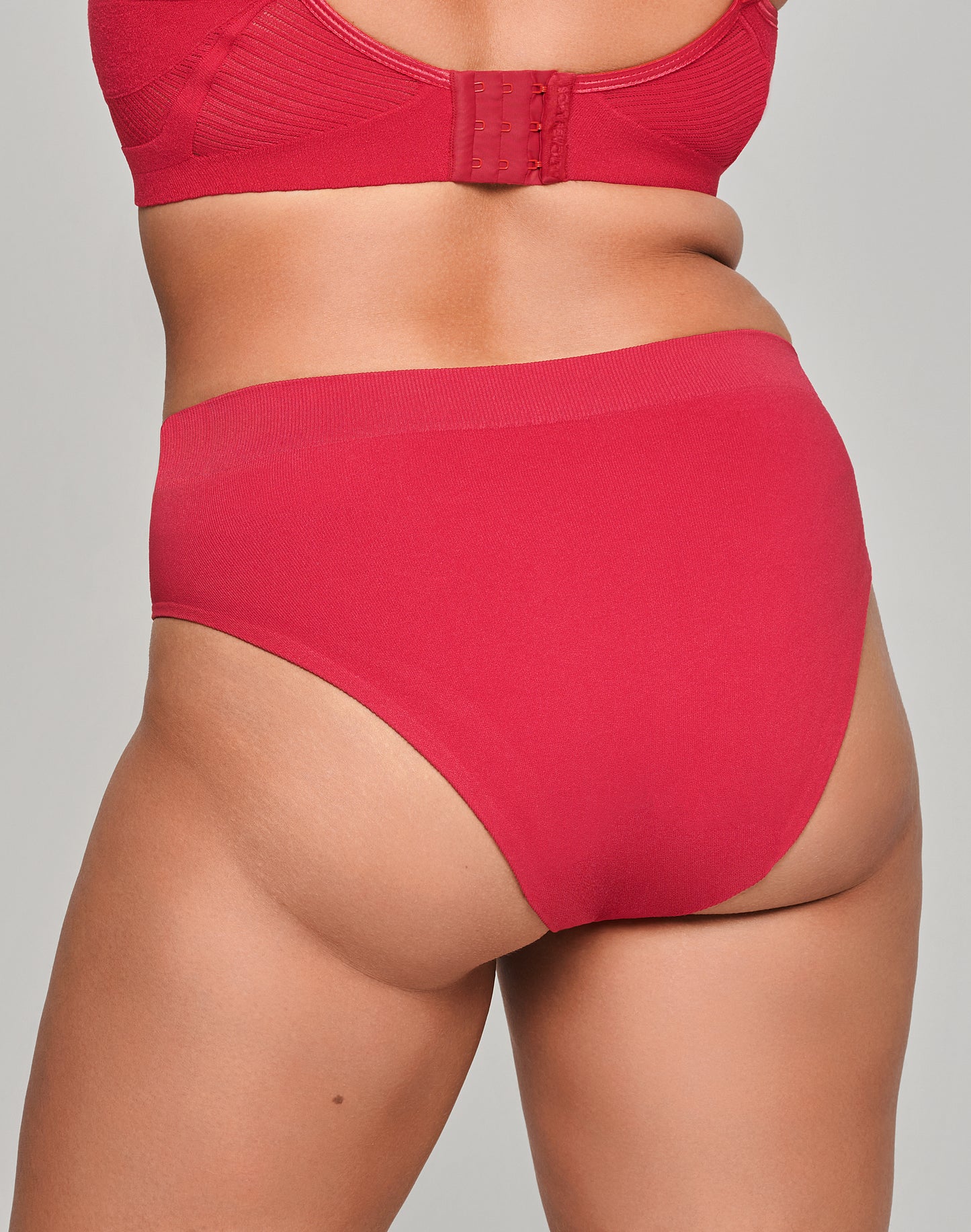 Slip Vivid Red