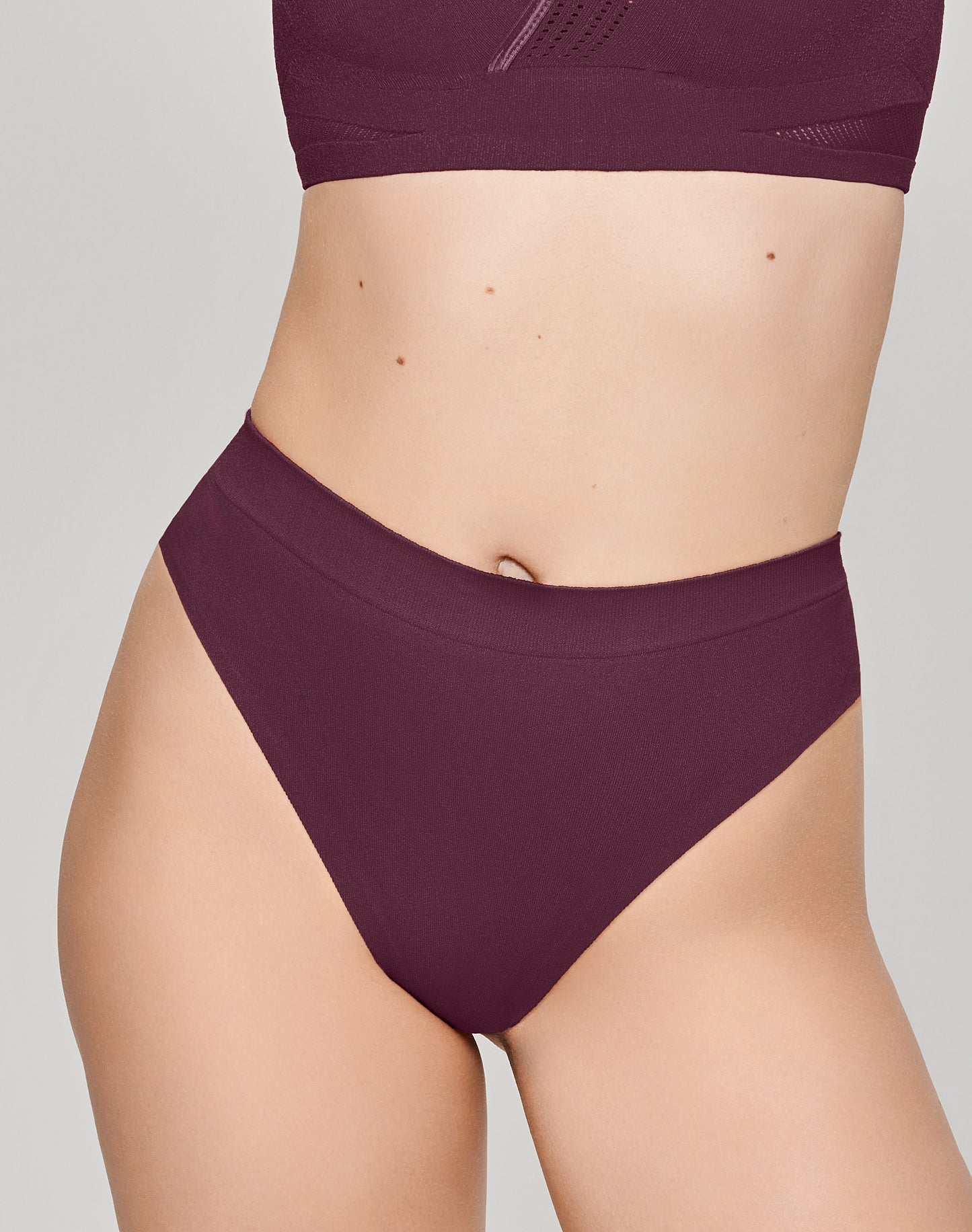 String Dark Cherry