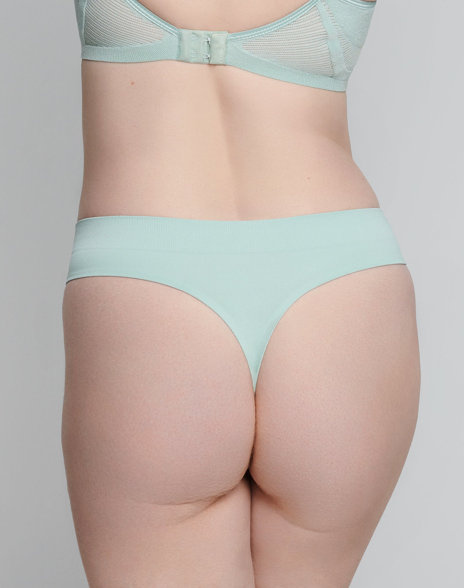 String Seafoam Green