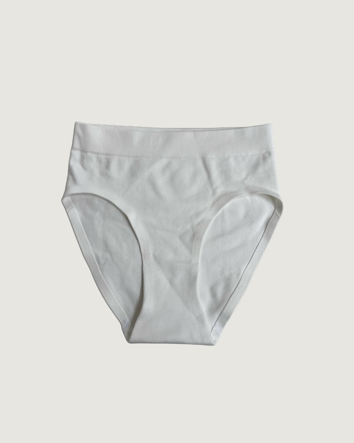 Sample Sale Classic Slip Off White