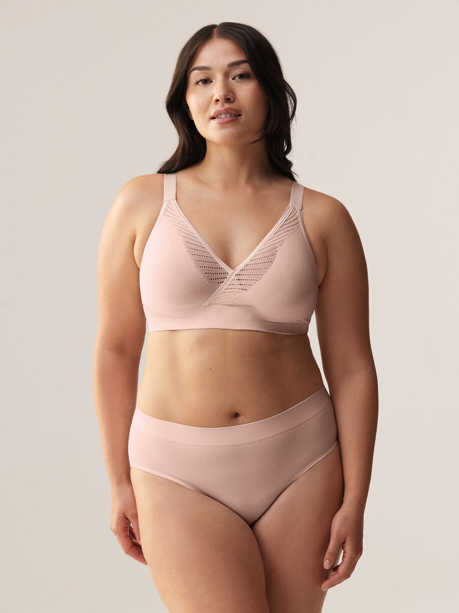 Soft Revolt Anna beugelloze bh in Soft Pink met 3D-breitechnologie en maximale ondersteuning- vooraanzicht