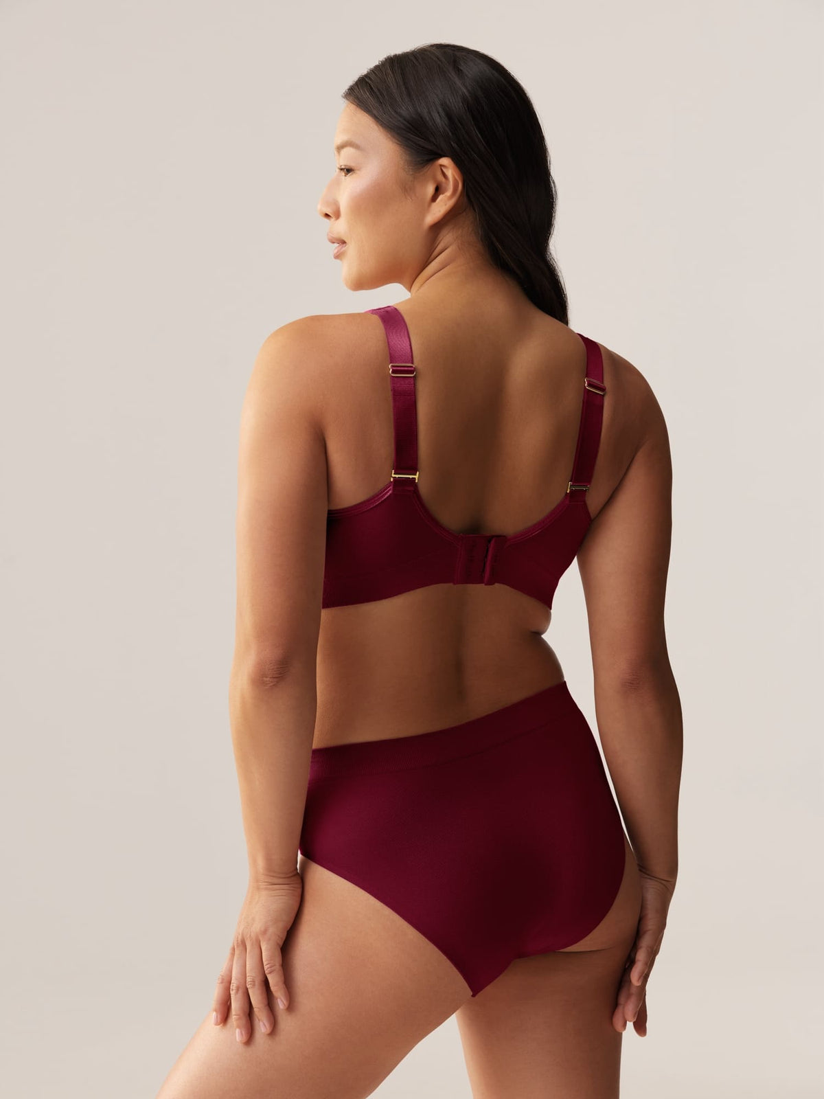 Lara Robust Red